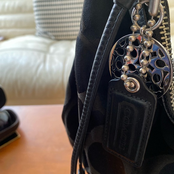 “HOBO” COACH - Picture 4 of 8